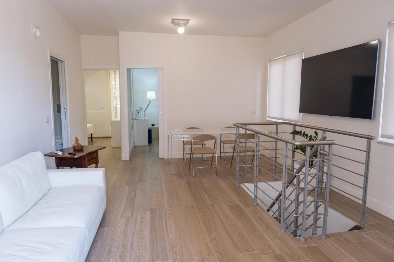 Teatro Apartments Mondello Палермо Екстер'єр фото